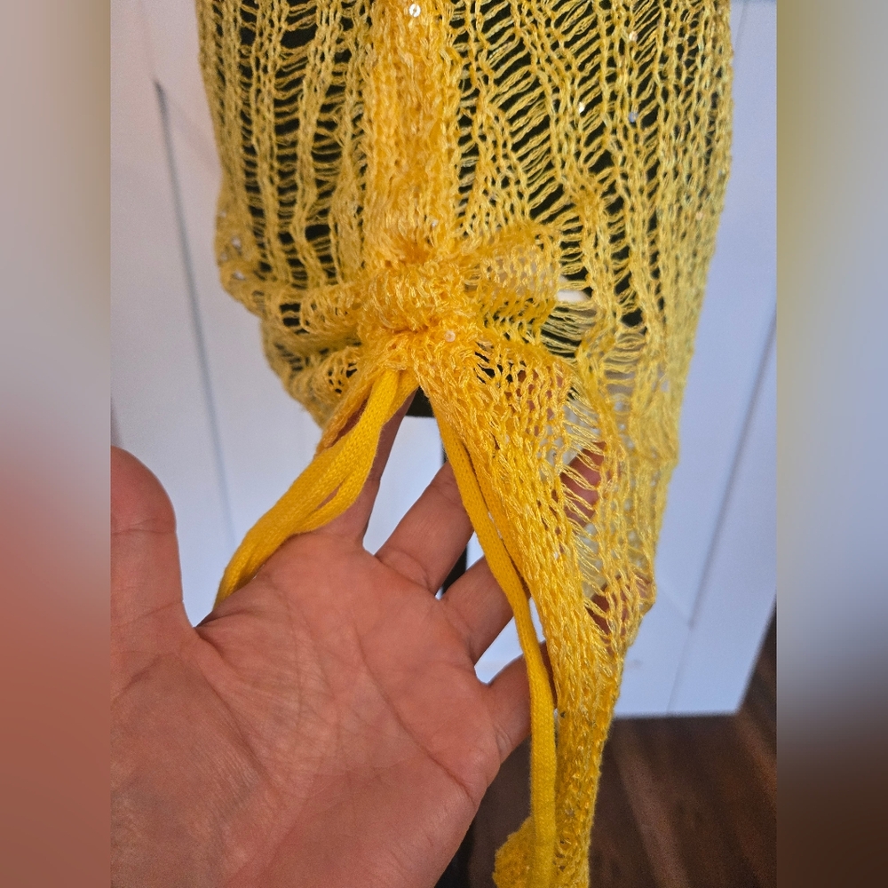 PrettyLittleThing Yellow Crochet Mini Beach Skirt NWTs- Size Large - Picture 4 of 11